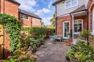 Photo 19- click for photo gallery